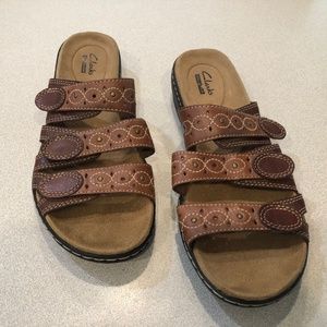 Clarks Cacti Q Brown Multi Sandal- size 8.5 M New